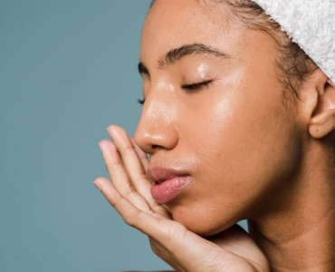 Peau sèche ? La glycérine, l’alliée hydratation qui change tout