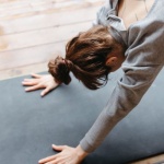 Votre première séance de yoga : guide simple et motivant pour bien débuter