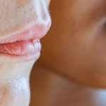 Adieu aux lèvres sèches : 7 astuces simples et naturelles pour les réparer vite