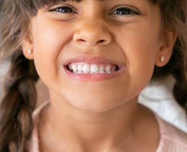 Sourires sans caries : les meilleurs réflexes pour protéger les dents de vos enfants