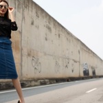 10 idées de looks irrésistibles avec une jupe en jean : casual, chic et faciles à copier