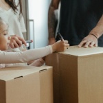 Déménager en famille : astuces pour une transition sereine avec les enfants