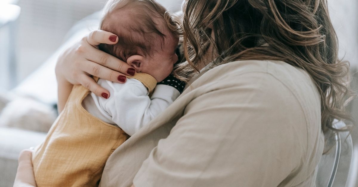 Premières sorties avec bébé : conseils pratiques pour un nouveau-né en toute sérénité