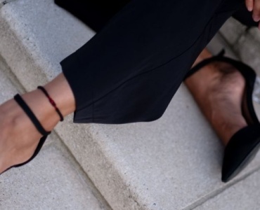 L’art du noir intégral : comment adopter un look chic et intemporel