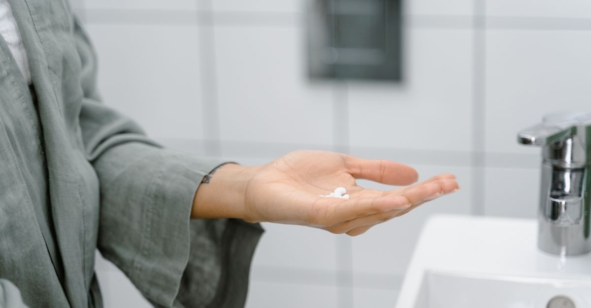 Après la douche : le rituel simple pour une peau parfaitement hydratée