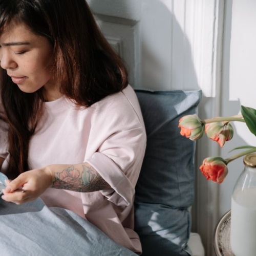 Les Secrets d’un Réveil en Douceur : Adoptez une Routine Matinale Qui Change Tout