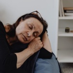 Ménopause et nuits blanches : retrouver un sommeil réparateur, naturellement