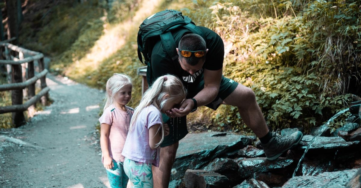Aventure en montagne en famille : idées et astuces pour une escapade inoubliable avec les enfants